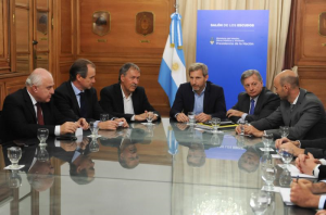 Reunión por corrección en tarifas / Foto: Ministerio del Interior, Obras Públicas y Vivienda