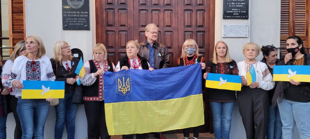 protesta-comunidad-ucrania-vergüenza-rusa
