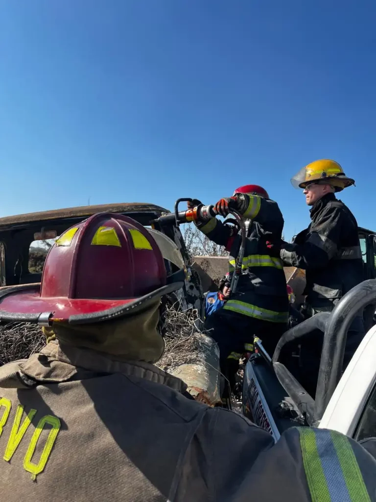 capacitación de bomberos en rescate vehicular pesado