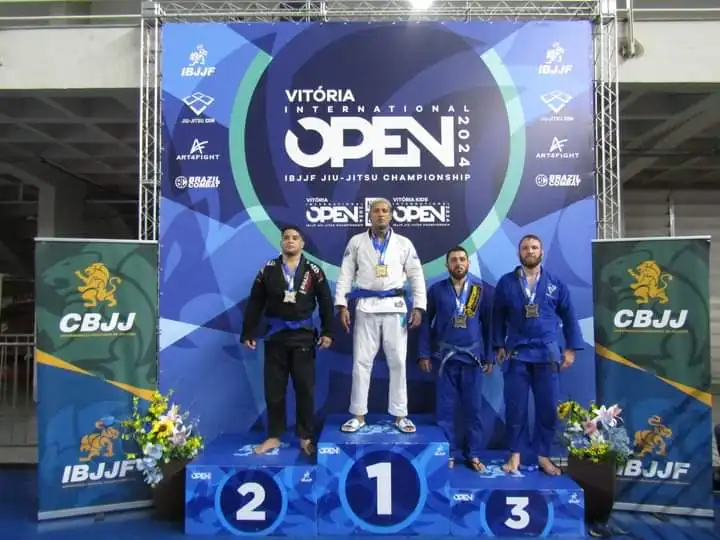 Lautaro Cabrera, podio en torneo de Jiu Jitsu en Brasil