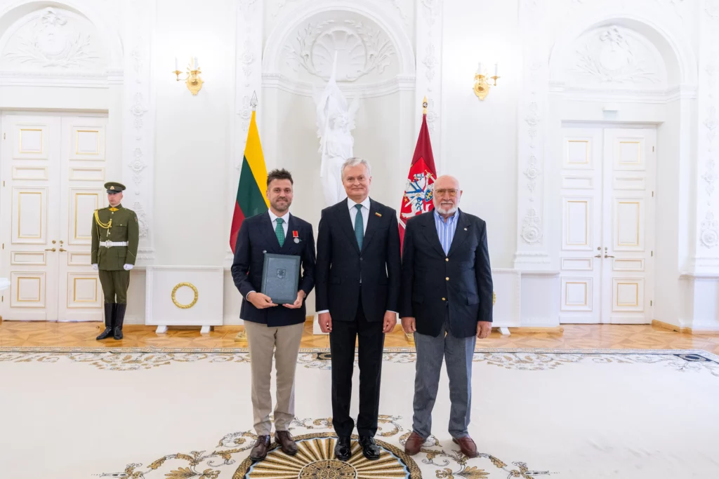 Medalla de Honor al Mérito del gobierno lituano para Juan Ignacio Fourment Kalvelis