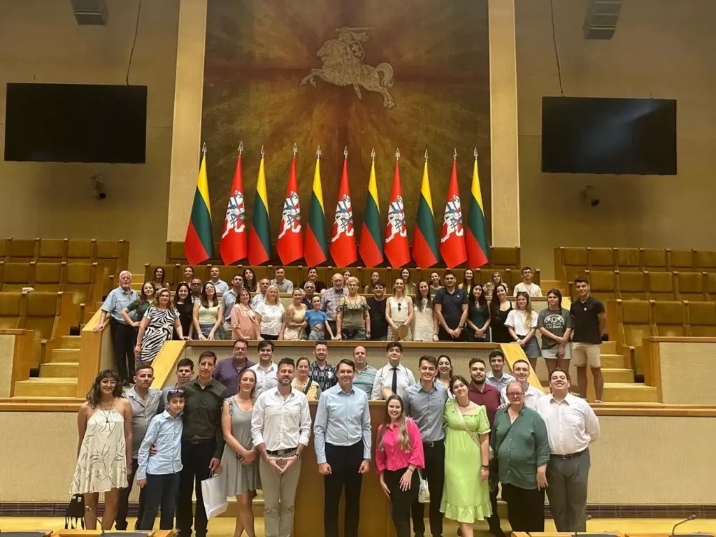 Delegación de la Sociedad Lituana Nemunas en Festival de la Canción de Lituania