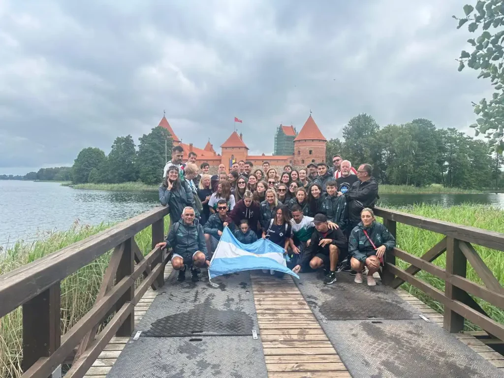 Delegación de la Sociedad Lituana Nemunas en Festival de la Canción de Lituania