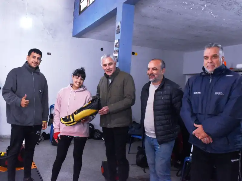 entrega de materiales para kickboxing