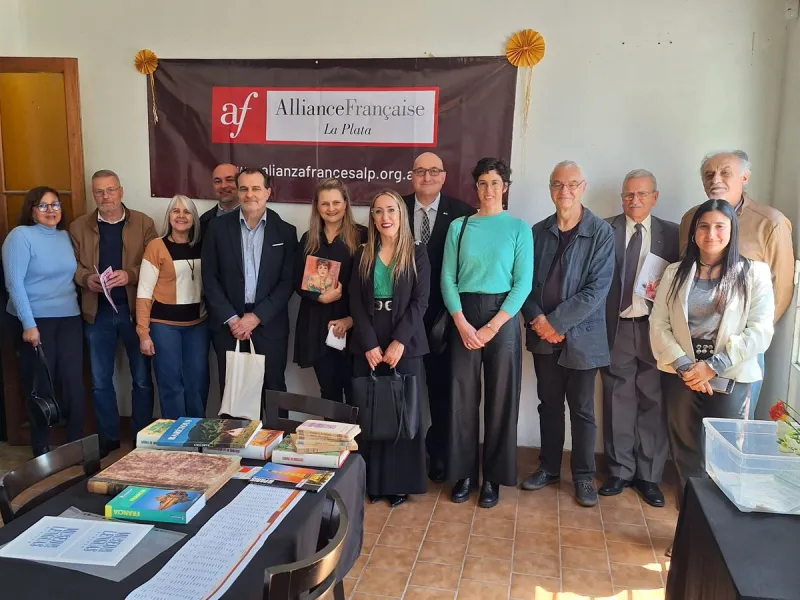 visita del cónsul de Francia