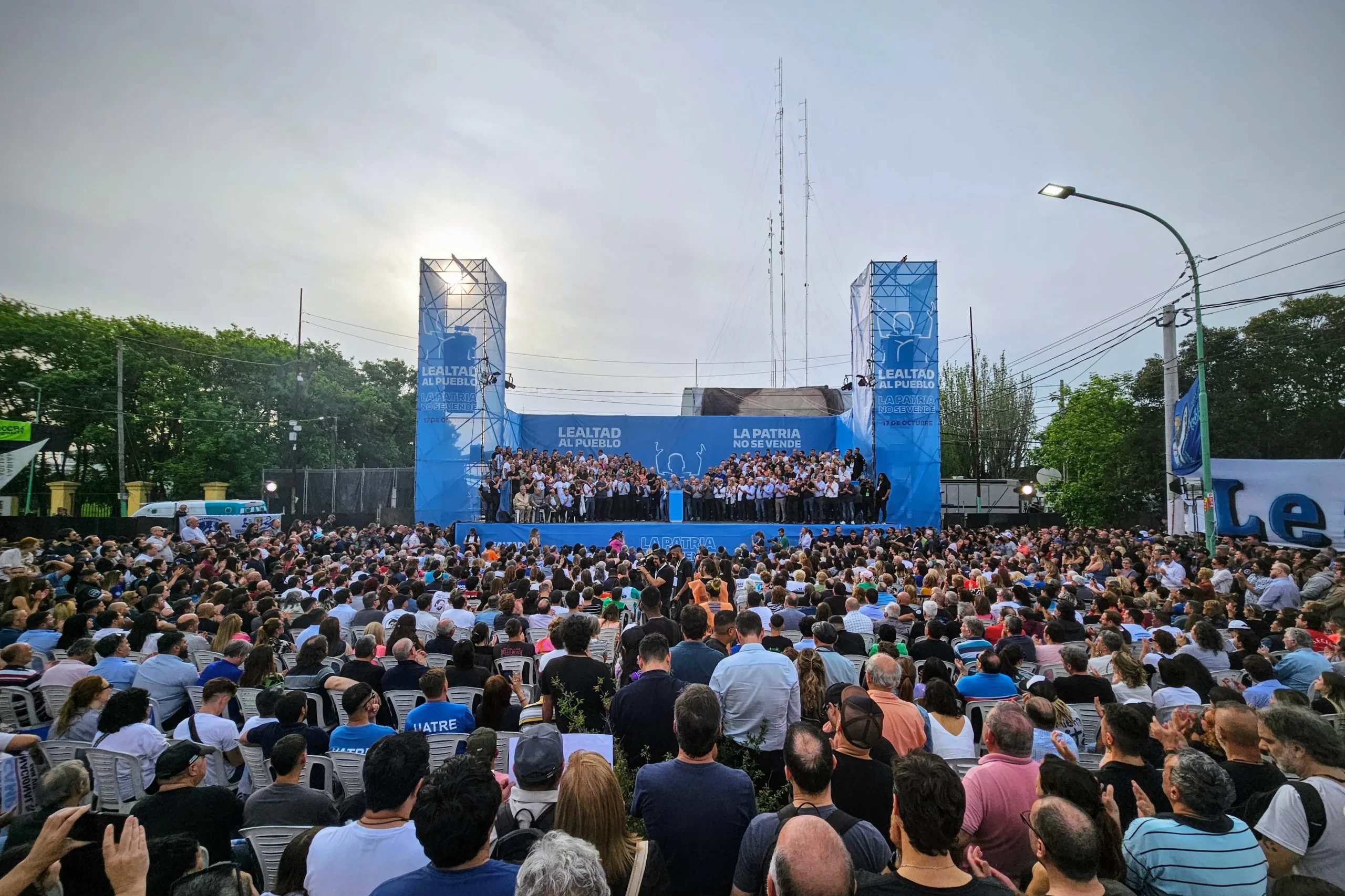 Axel Kicillof en el acto por el 17 de Octubre en Berisso