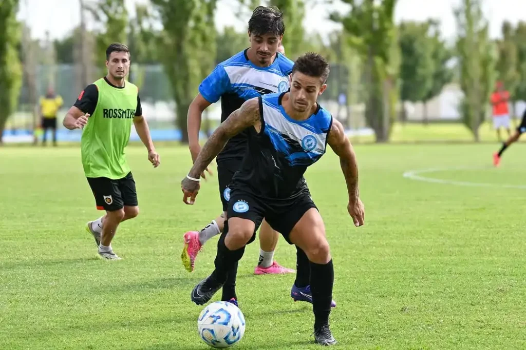 Amistoso de pretemporada de Villa San Carlos