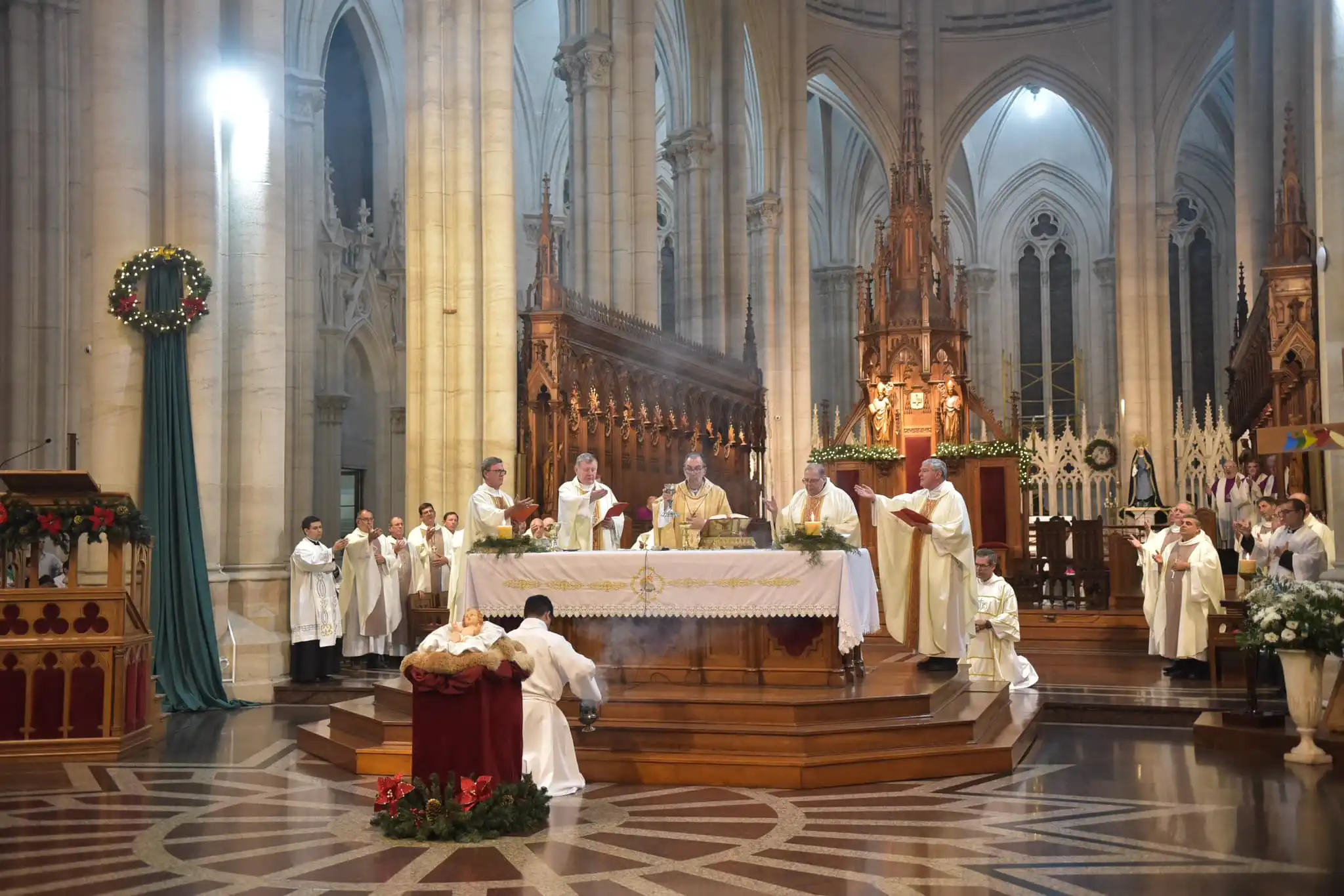 monseñor_carrara_arzobispo_platense