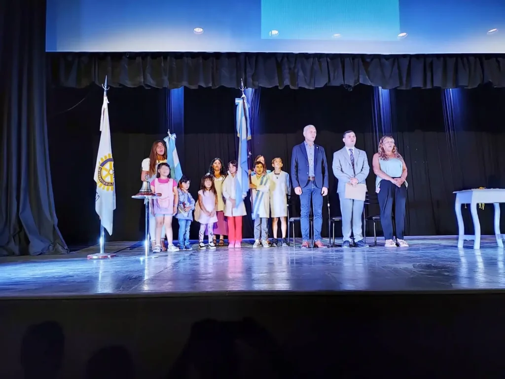 Reconocimiento del Rotary Berisso a los mejores promedios