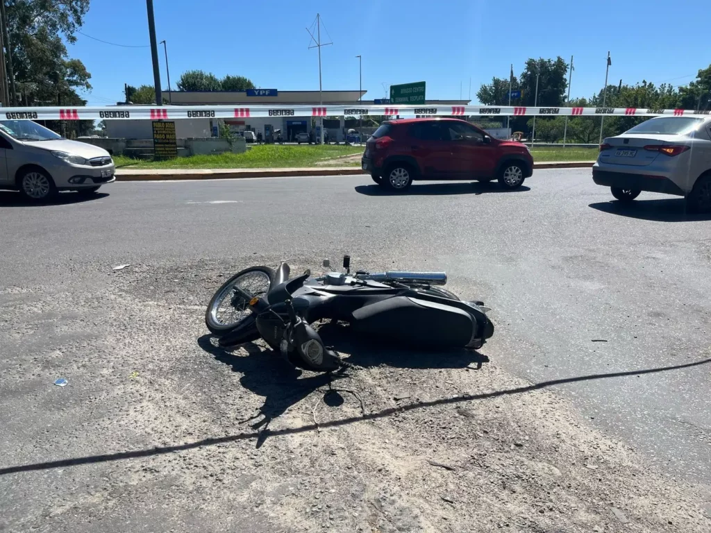 motociclista herido por accidente en puente Roma