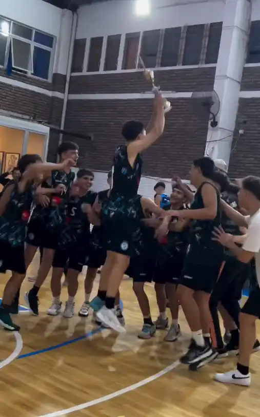 copa centenario de básquet u-19 en Villa San Carlos