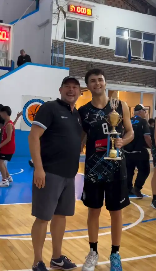 copa centenario de básquet u-19 en Villa San Carlos