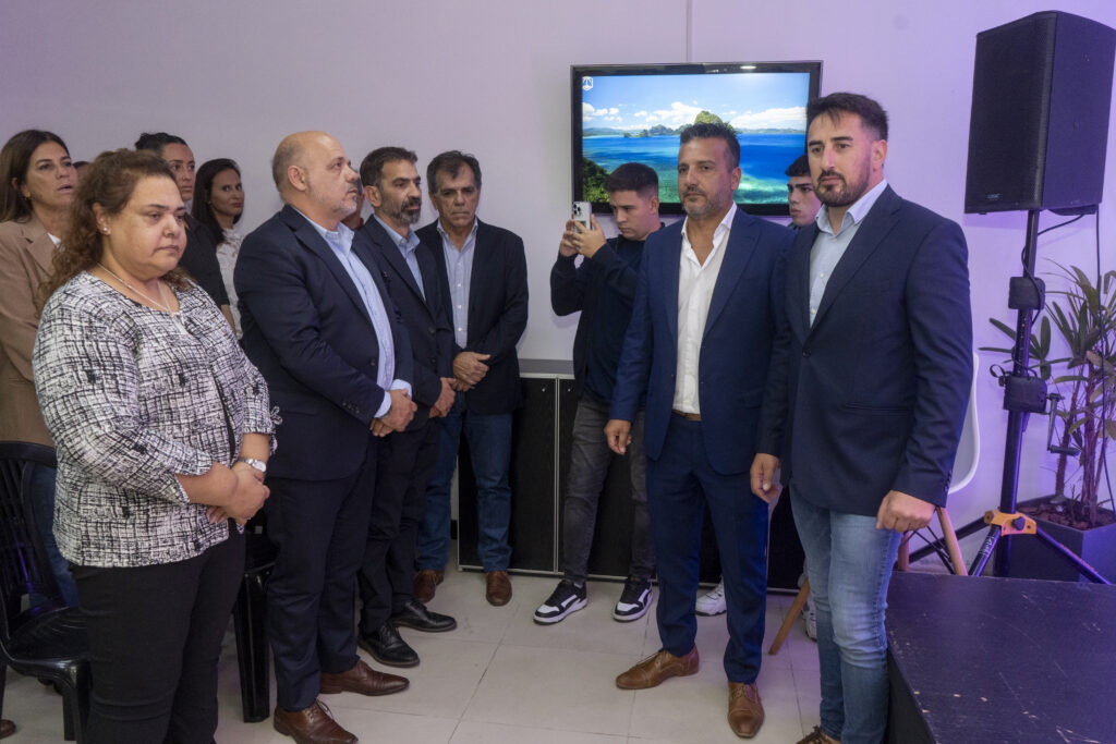 Inauguración de local céntrico de La Libertad Avanza
